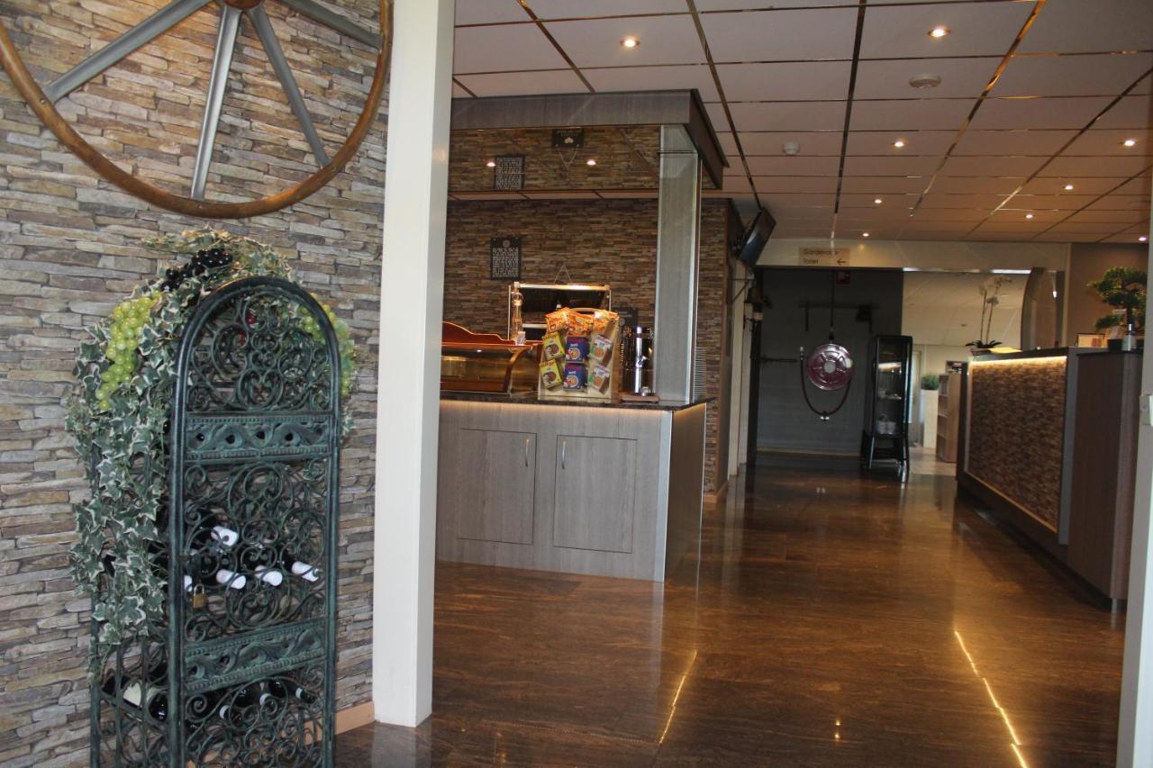Hotel Restaurant 'T Klokje Renesse Kültér fotó