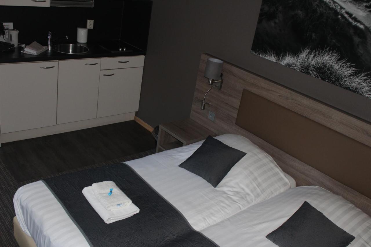 Hotel Restaurant 'T Klokje Renesse Kültér fotó