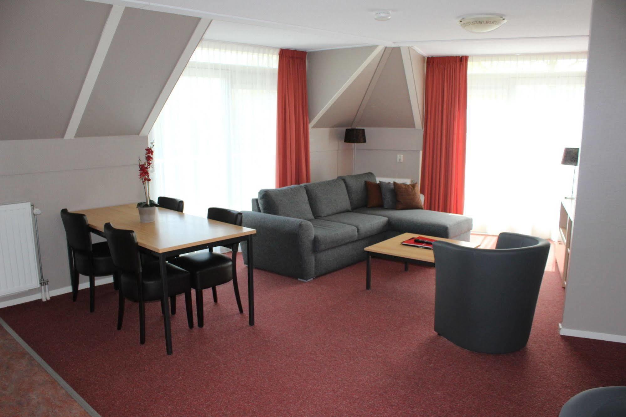 Hotel Restaurant 'T Klokje Renesse Kültér fotó