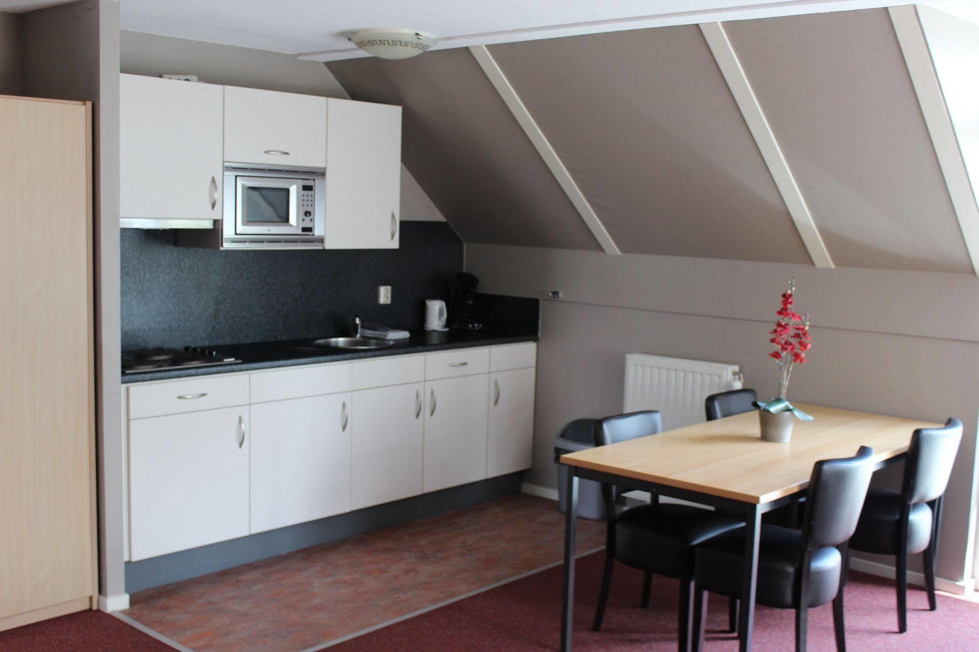 Hotel Restaurant 'T Klokje Renesse Kültér fotó